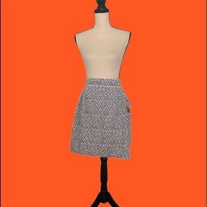 Halloween black and white apron with bows pattern and embroidered cats